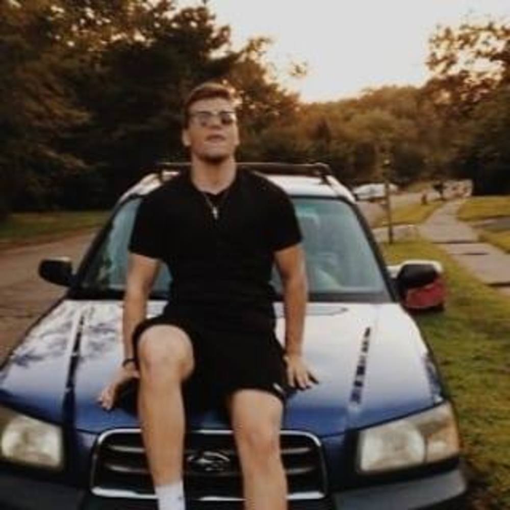 Meet your Posher, Connor